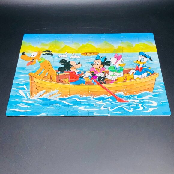Vintage 1989 Mickey Mouse & Friends Jigsaw Puzzle -64 Chunky pcs COMPLETE - Picture 2 of 11